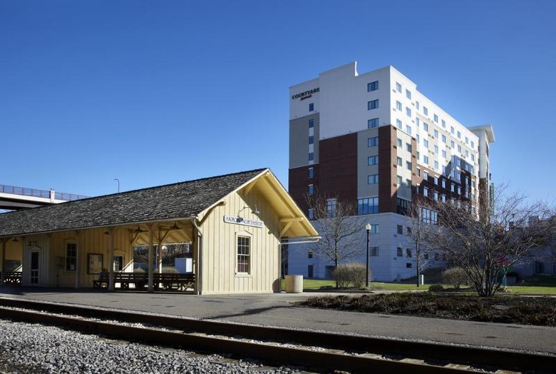 Courtyard By Marriott Akron Downtown Exterior photo