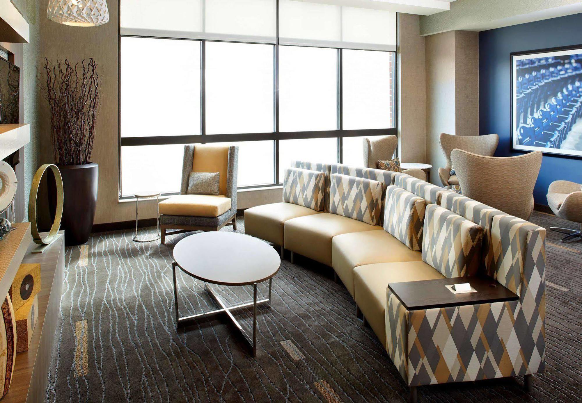 Courtyard By Marriott Akron Downtown Exterior photo